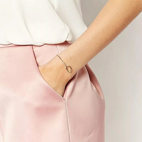 🎉HOST PICK🎉 Gold Love Knot Bangle Bracelet - Picture 5 of 5